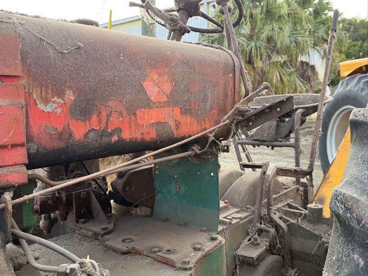 massey-ferguson-98-image-29