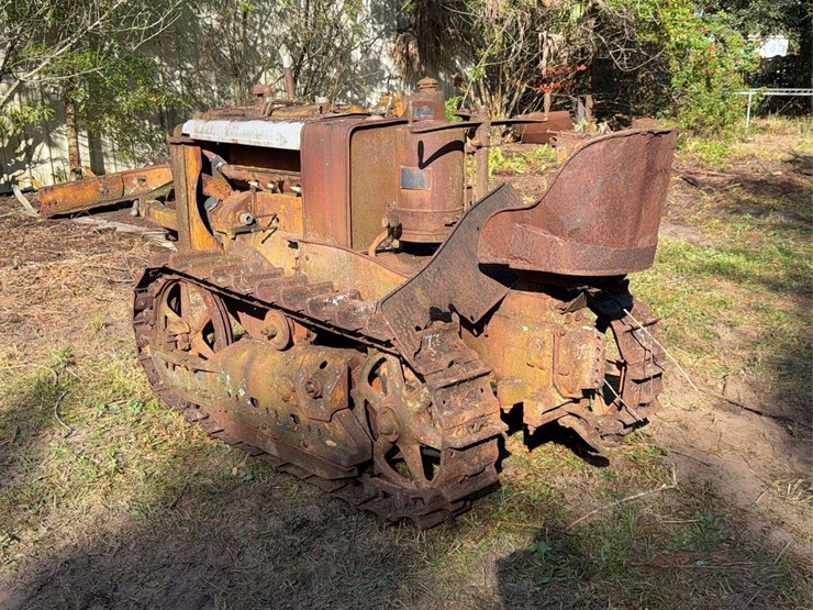 caterpillar-2-ton-image-3