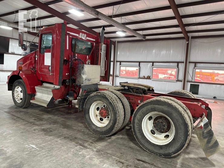 2006-kenworth-t800-image-3