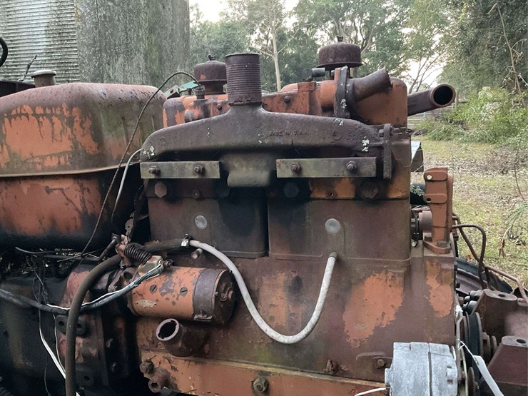 minneapolis-moline-m604-image-4