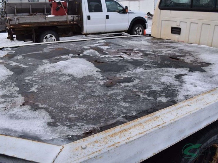 2000-ford-f550-image-9