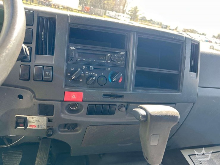 2018-isuzu-ftr-image-22