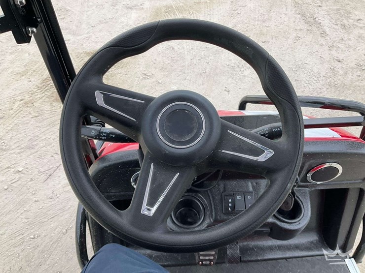 2025-electric-cart-image-5