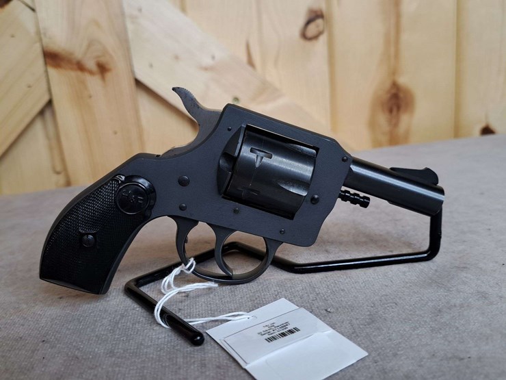h&r-model-632-.32-s&w-long-da-revolver-image-6