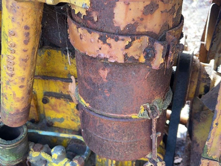 caterpillar-r2-image-15