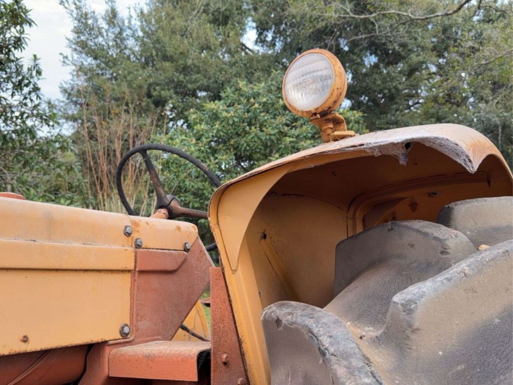 minneapolis-moline-g706-image-16