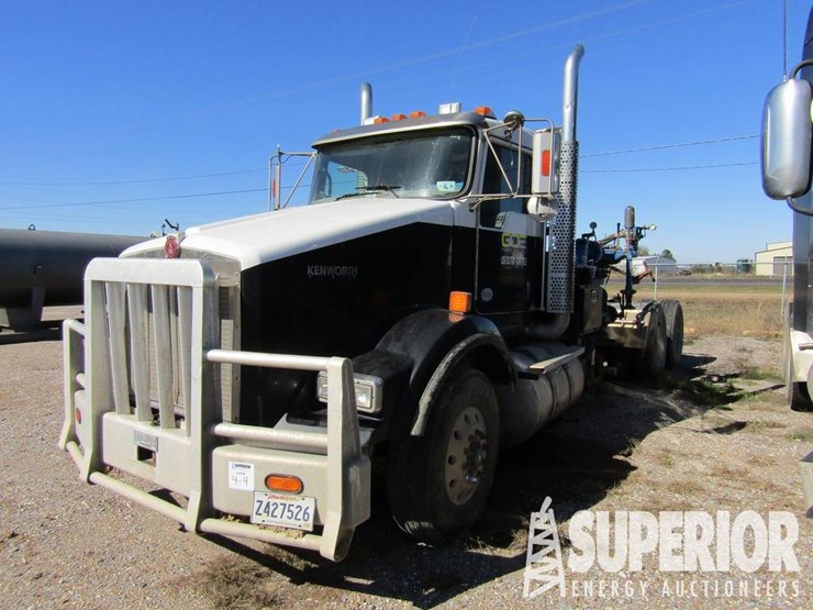 2015-kenworth-t800-image-1