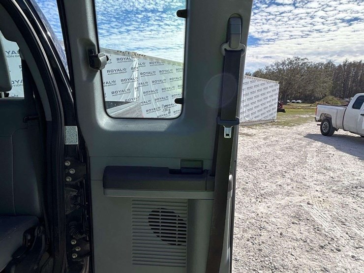 2015-ford-f350-image-21