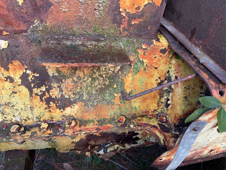 caterpillar-2-ton-crawler-image-12