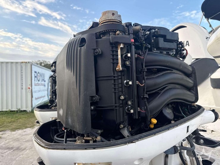 2018-regal-29obx-29ft-boat-with-34ft-t/a-boat-trailer-image-18