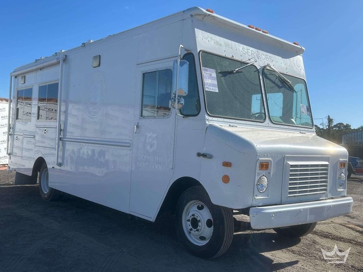 1999-chevrolet-step-van-food-truck-image-2