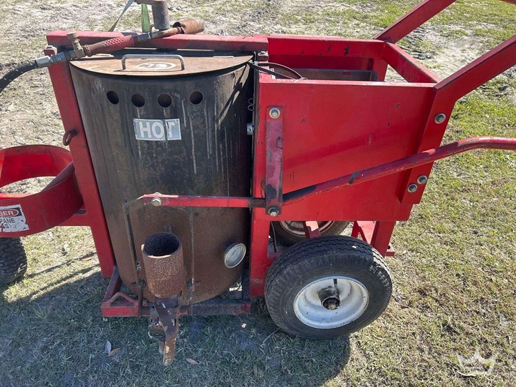 line-striping-machine-image-5