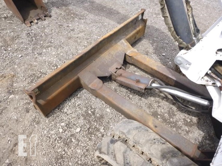 2001-bobcat-331e-image-23