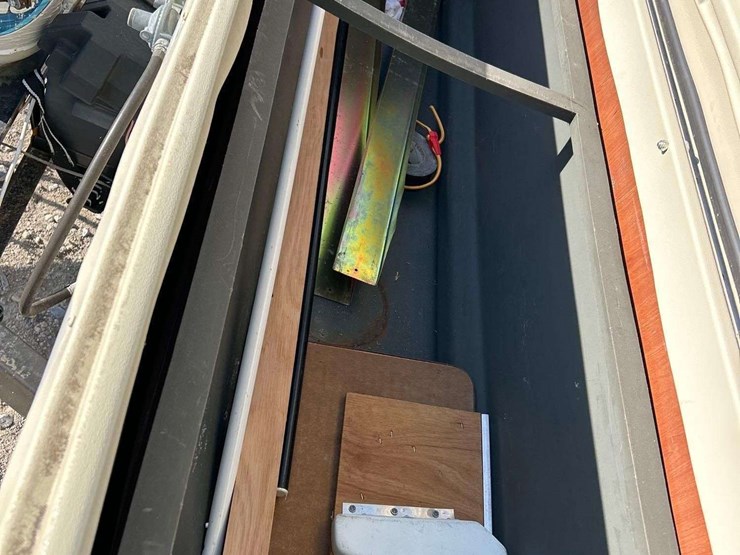 2014-forest-river-rockwood-premier-2317g-s/a-pop-up-camper-trailer-image-6