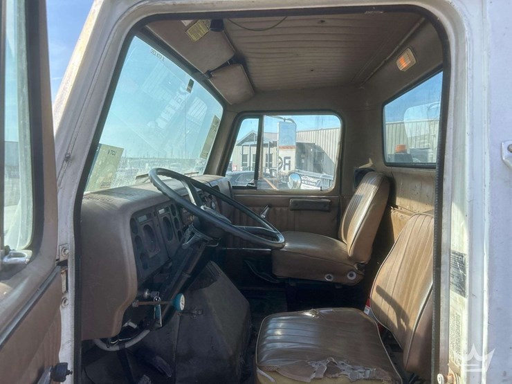 1987-international-3-image-16