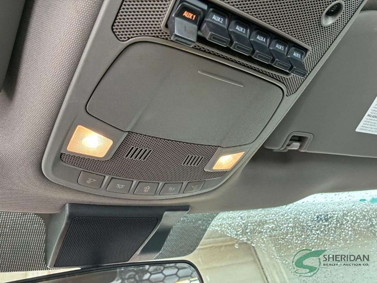 2022-ford-f550-image-32