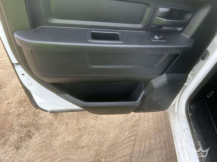 2018-dodge-1500-image-11