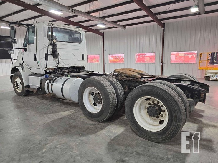 2017-international-transtar-8600-image-5