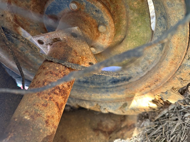 #38433-•-case-4391-4-cyl-power-unit-image-9