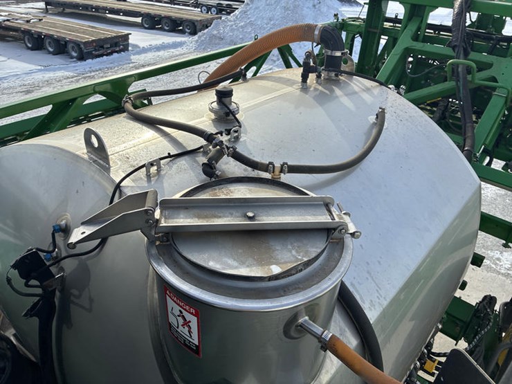 2018-john-deere-r4038-image-77