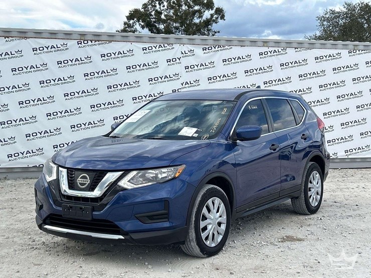 2017-nissan-rogue-image-1