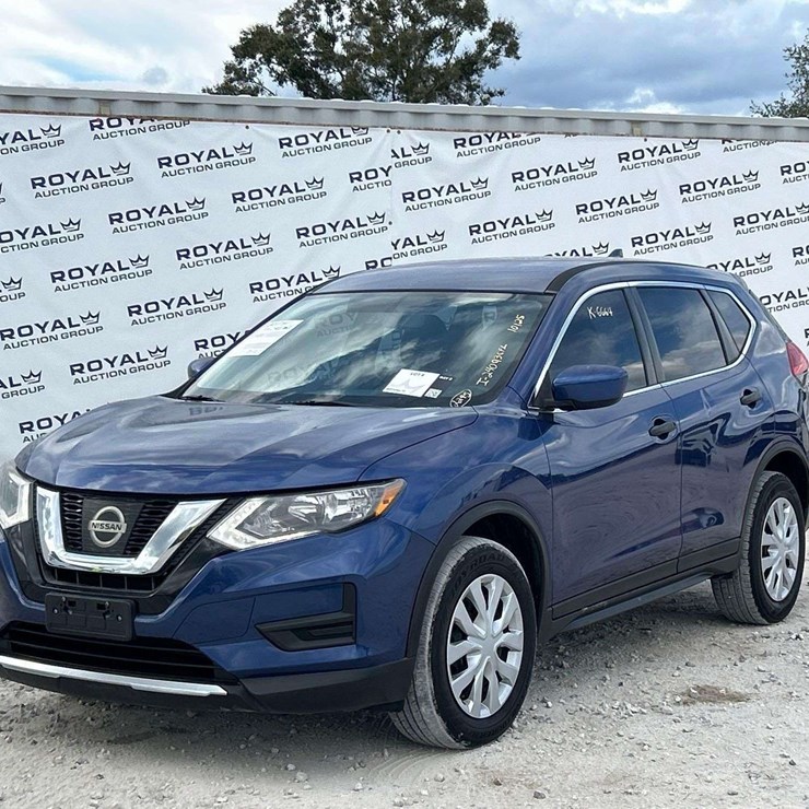 2017 NISSAN ROGUE