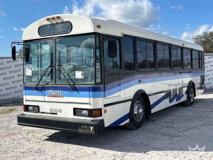 2000-thomas-saf-t-liner-image-1