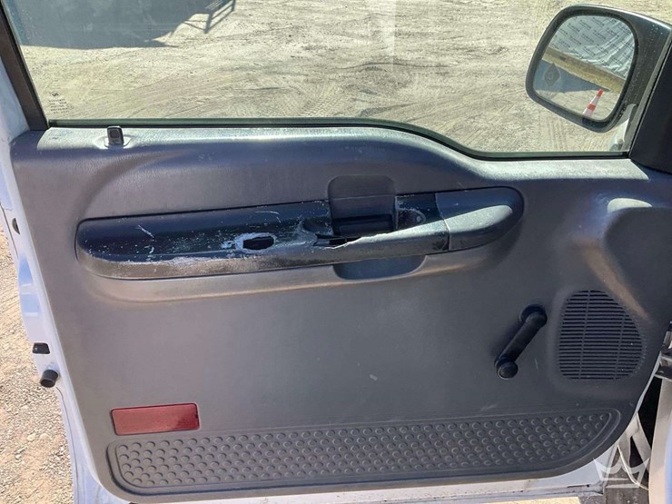 2004-ford-f250-image-11