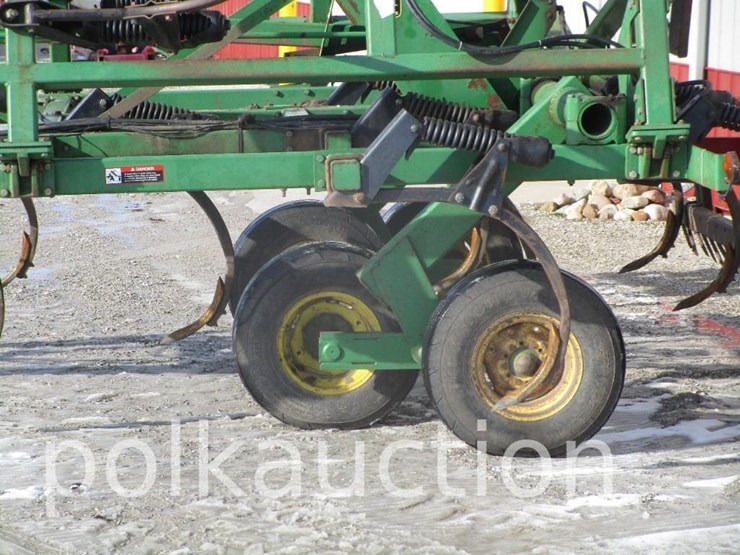 john-deere-680-image-4