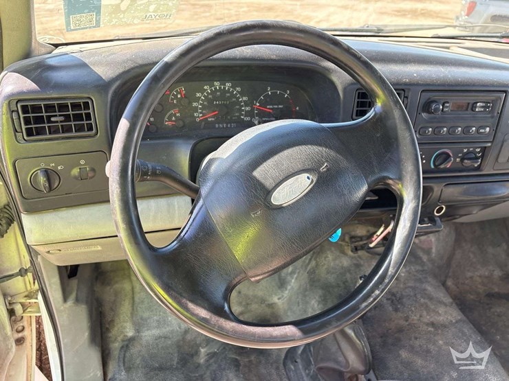 2006-ford-f650-image-13