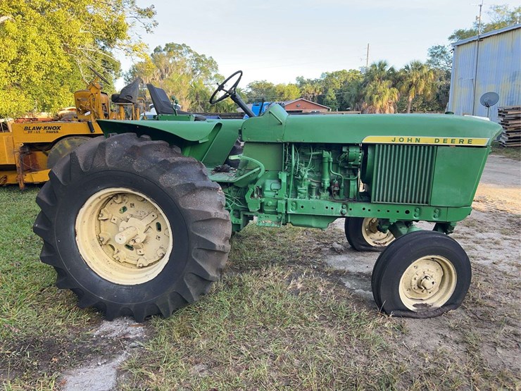 john-deere-3020-image-5