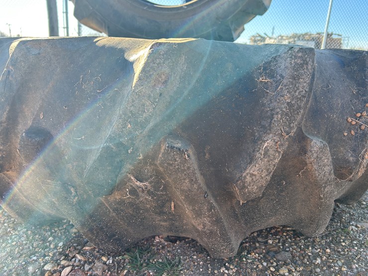 #37659-•-lot-of-(1)-12.4-24-tire-&-(1)-16.9-24-tire-image-9