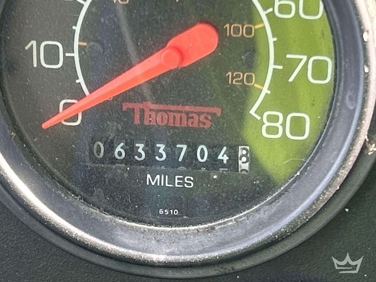 2000-thomas-saf-t-liner-image-6