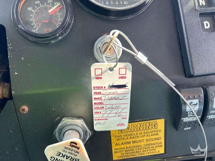 2000-thomas-saf-t-liner-image-26