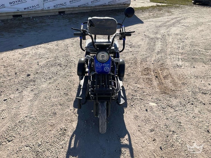 2025-spirit-electric-scooter-image-17