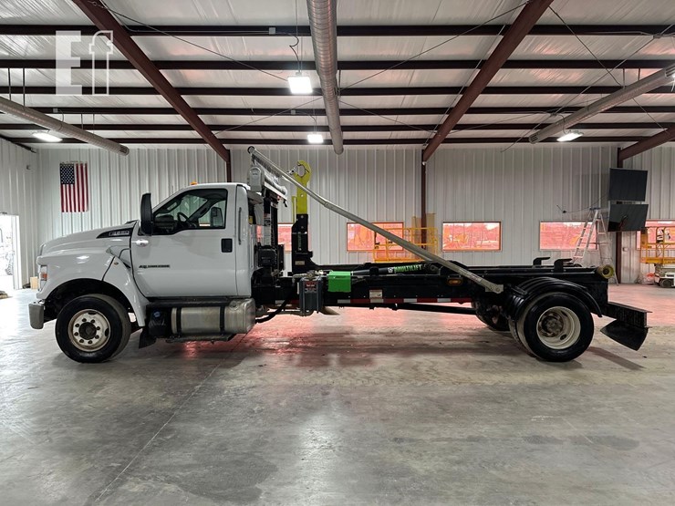 2023-ford-f650-sd-image-5