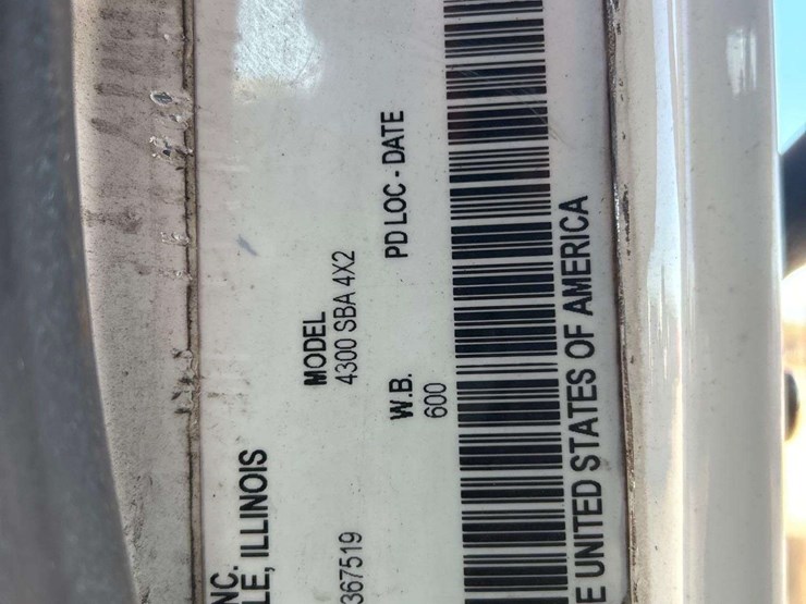 2011-international-durastar-4300-image-5