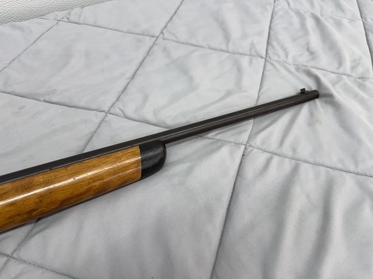 savage-model-15-a-.22-s,l,-lr-rifle-image-2