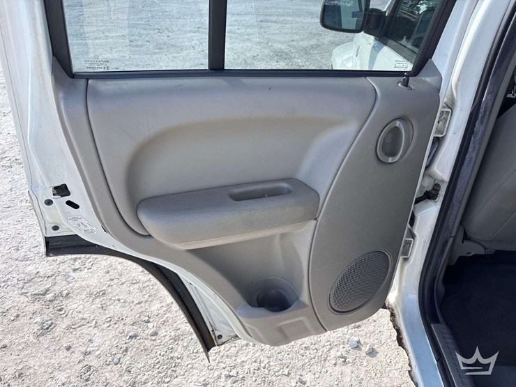 2007-jeep-liberty-image-23