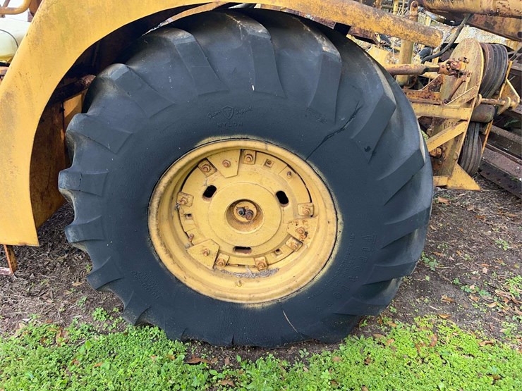 john-deere-840-image-29