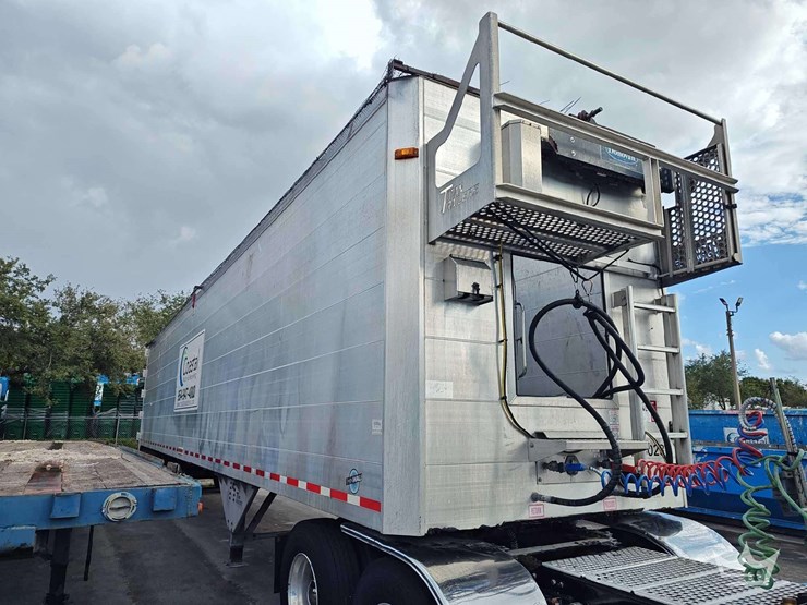 2023-titan-trailer-image-2