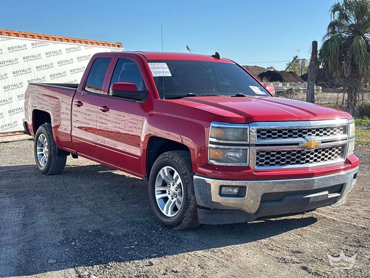 2015-chevrolet-silverado-1500-image-2