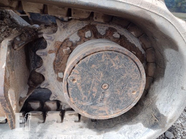 2022-deere-26g-image-27