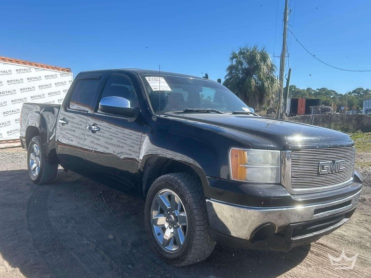 2013-gmc-sierra-1500-image-2