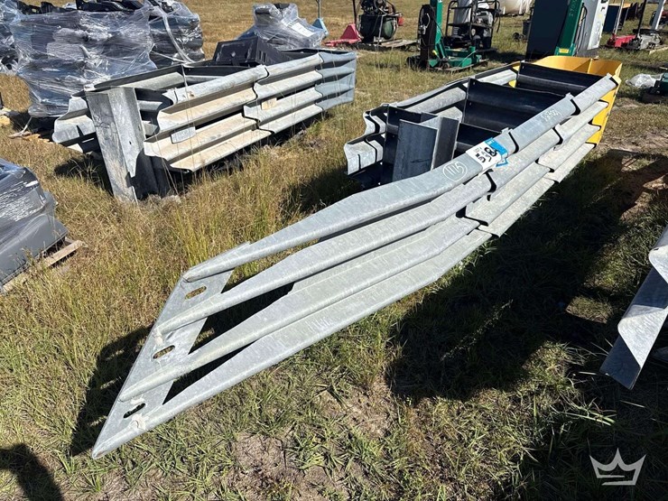 redirective-crash-cushion-guardrail-image-2