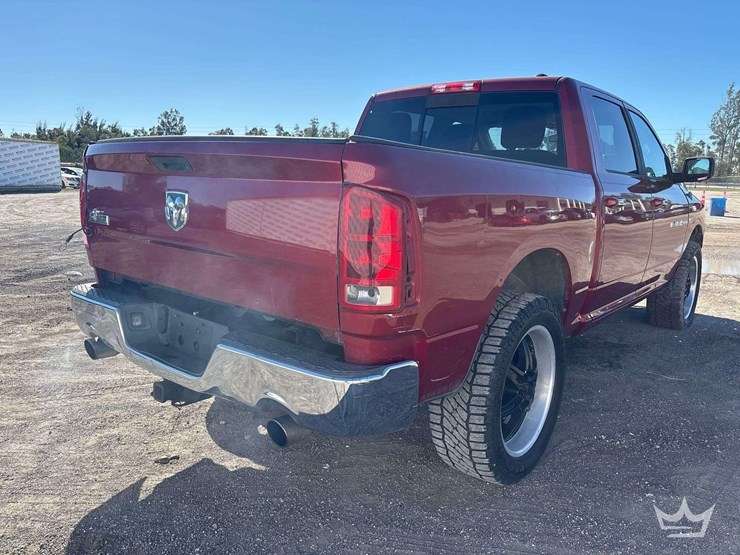 2012-dodge-1500-image-3