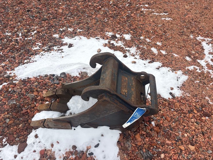 2013-bobcat-e35-image-19