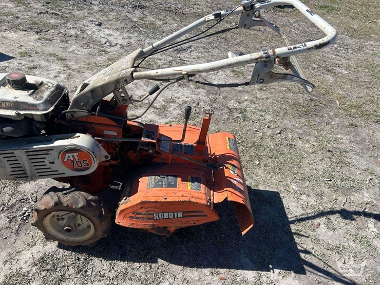 kubota-walk-behind-rear-tine-rototiller-image-8