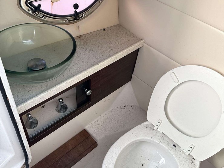 2018-regal-29obx-29ft-boat-with-34ft-t/a-boat-trailer-image-44