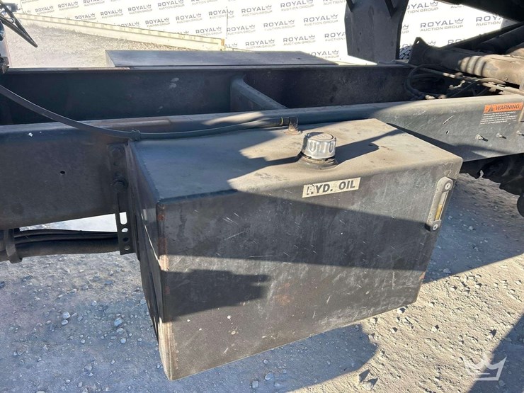 2011-international-durastar-4300-image-18